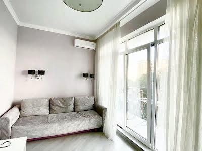 квартира по адресу Французский бульв., 77