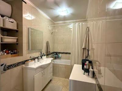 квартира за адресою Регенераторна вул., 4 к1