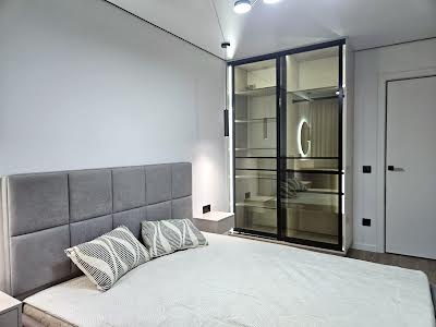квартира за адресою Вербицького вул., 7