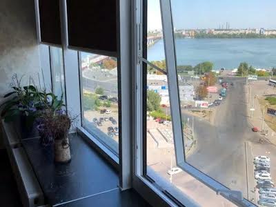 квартира за адресою Королеви Єлизавети ІІ вул. (Глинки), 2