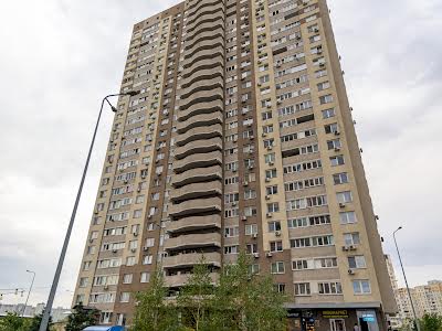 квартира за адресою Соломії Крушельницької вул., 13