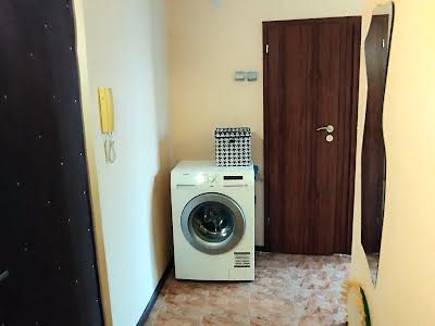 квартира за адресою Героїв полку 