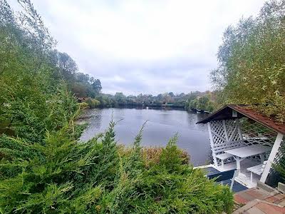 комерційна за адресою Шкільна вул., 5