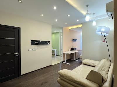 квартира за адресою Регенераторна вул., 4