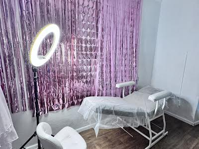 комерційна за адресою Голосіївський просп. (40-річчя Жовтня), 70