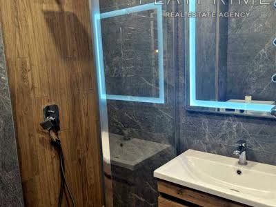 квартира за адресою Боголюбова вул., 27