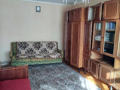 квартира за адресою Коновальця вул., 14