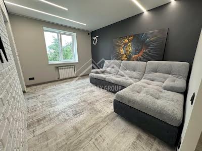 квартира за адресою 200-річчя Кривого Рогу просп., 3