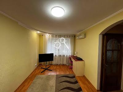 квартира за адресою Музична вул., 8