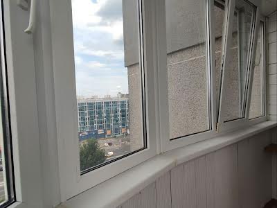 квартира за адресою Раїси Окіпної вул., 1