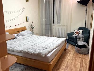 квартира за адресою Набережна Перемоги вул., 136-А