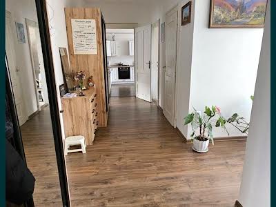 квартира за адресою Олександра Довженка вул., 9