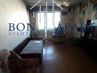 квартира за адресою Прирічна вул., 10