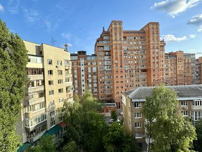 квартира за адресою Рибальська вул., 8