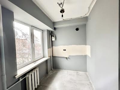 квартира за адресою Перемоги вул., 81а