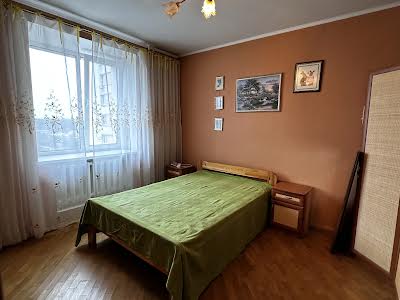 квартира по адресу Верховинца Василия ул., 10
