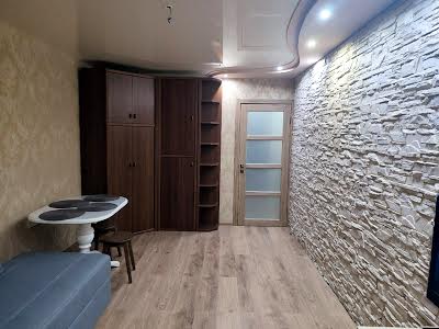 квартира за адресою Каденюка вул., 10