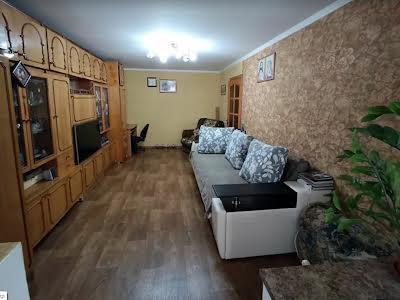 квартира за адресою Молодіжна вул., 15/1
