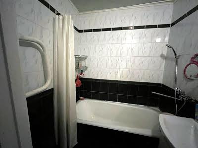 квартира по адресу Героев просп., 32