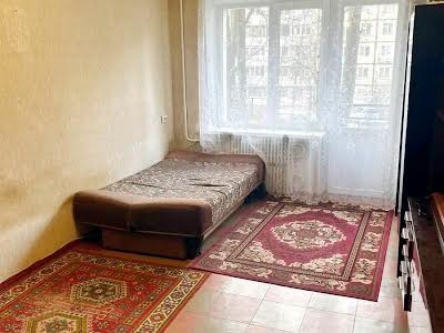 квартира за адресою Тополя-2 вул., 6