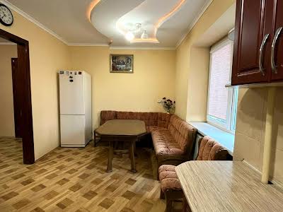 квартира за адресою Білозіра, 8