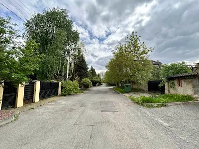 комерційна за адресою Південна, 8