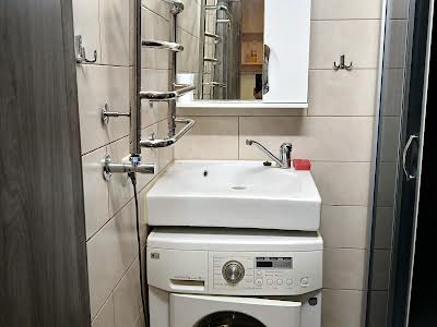 квартира за адресою Гайдамацька вул. (Волзька), 40