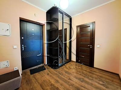квартира за адресою Сім'ї Кульженків вул. (Петра Дегтяренка), 31-А