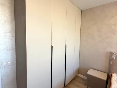 квартира за адресою Михайла Максимовича вул. (Онуфрія Трутенка), 32-Б