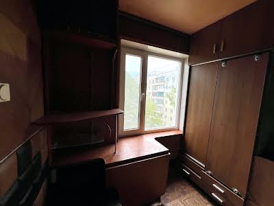 квартира за адресою Космонавтів вул., 132