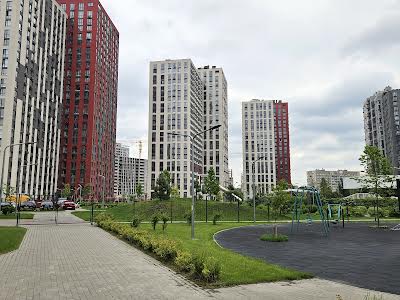 квартира за адресою Олександра Олеся вул., 10