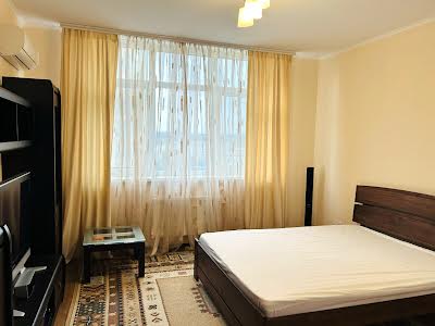квартира за адресою Сім'ї Кульженків вул. (Петра Дегтяренка), 35