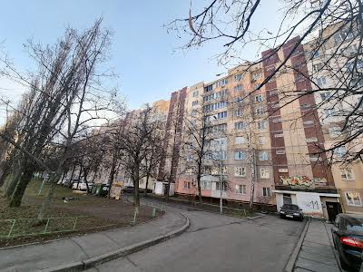 квартира за адресою Правди просп., 33