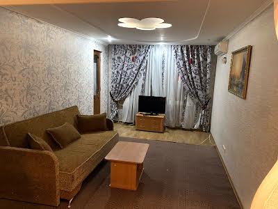 квартира за адресою Євгена Танцюри вул., 23