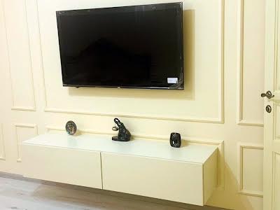 квартира за адресою Софії Русової вул., 7