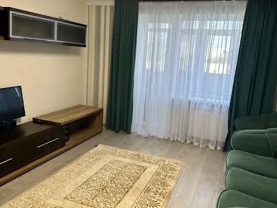 квартира за адресою Андрія Первозванного вул. (Стахурського), 14