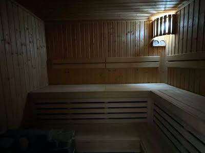 будинок за адресою Петра Сагайдачного вул.