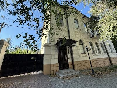 коммерческая по адресу Паторжинского ул., 23
