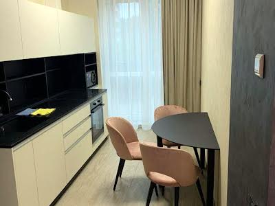 квартира за адресою Набережна Перемоги вул., 68-А