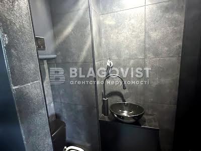 квартира по адресу Леси Украинки бульв., 3
