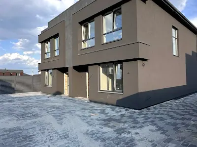 дом по адресу Дружбы бульв.
