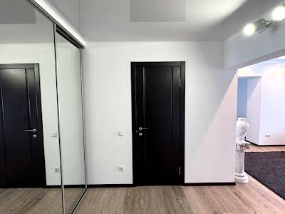 квартира за адресою проспект Миру, 21