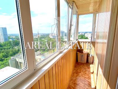квартира за адресою Святошинська пл., 1