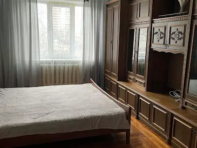 квартира по адресу Ревуцкого ул., 24/4