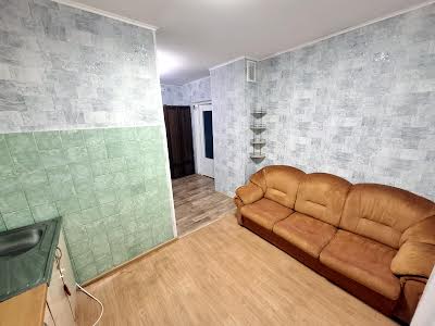 квартира за адресою Каштанова вул., 1/9
