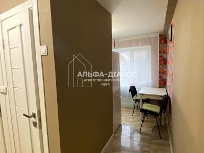 квартира за адресою Академіка Доброхотова вул., 12