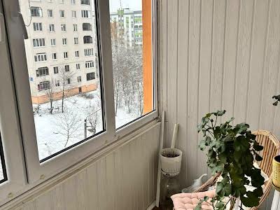 квартира за адресою Кирила Трильовського вул., 20