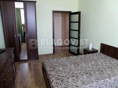 квартира за адресою Олени Пчілки вул., 3