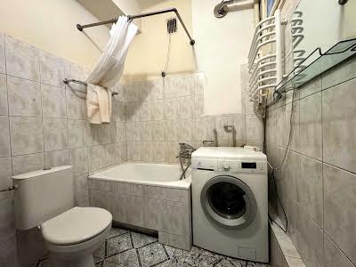 квартира за адресою Остапа Луцького вул., 20