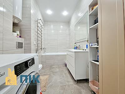 квартира за адресою Ревуцького вул., 40г